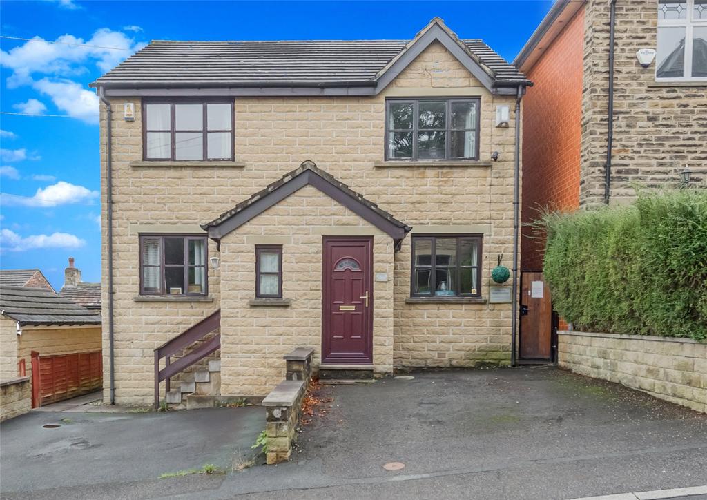 Booth Street, Cleckheaton, West Yorkshire, BD19 2 bed semidetached