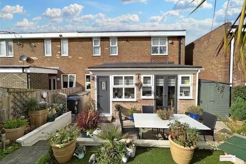 3 bedroom semi-detached house for sale - Garesfield Gardens, Burnopfield, NE16