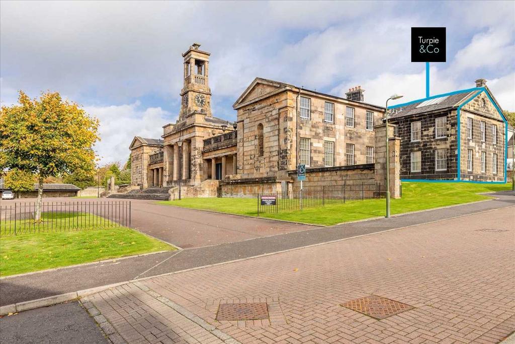 Academy Place, Bathgate 3 bed house £290,000