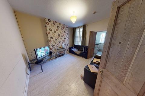 undefined, 15 Laurie Avenue, Nottingham, NG7 6PG