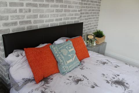 2 bedroom house share to rent, 61 Wheelwright Road