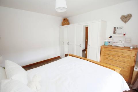 14 Castle Avenue, Balloch, Alexandria, G83 8HX