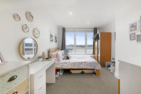 3 bedroom apartment for sale, Wards Wharf Approach, London, E16