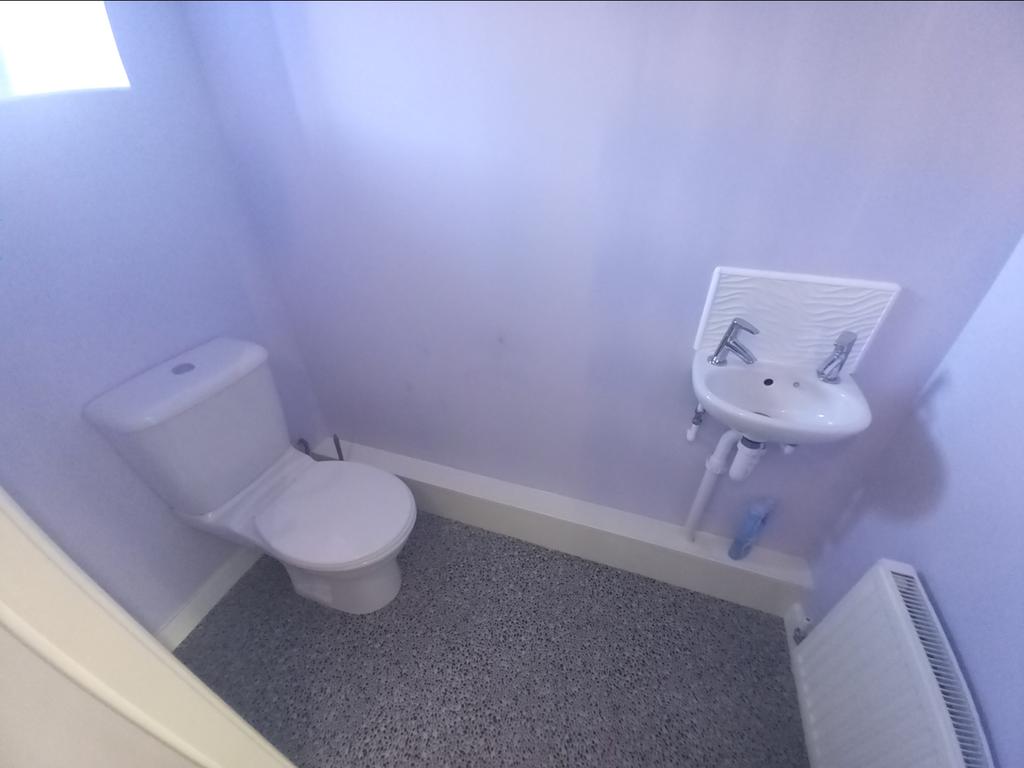 Ground floor cloakroom wc