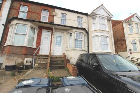 3 bedroom terraced house for sale, Kitchener Road, High Wycombe HP11
