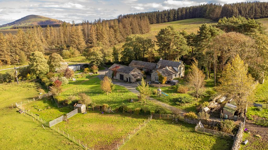 Lobbs, Troutbeck, Penrith, Cumbria CA11 5 bed farm house for sale £
