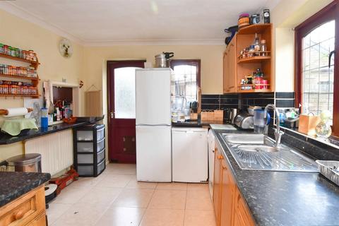 4 bedroom detached house for sale, Thorndene Avenue, Bognor Regis, West Sussex