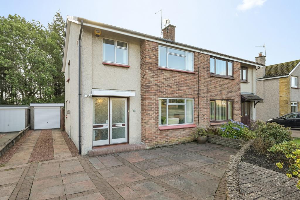 5 Marchburn Drive, Penicuik, EH26 9HE 3 bed semidetached house for