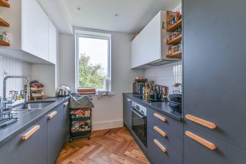 2 bedroom flat for sale, Montpelier Road, Purley, CR8