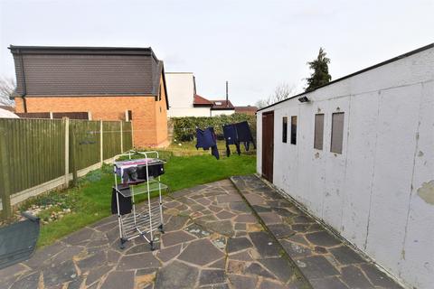 80 Dunspring Lane, Ilford, IG5 0UB