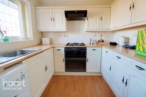 24 Greenfield Gardens, Doncaster, DN4 6TF
