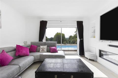 6 bedroom detached house for sale - The Ridgeway, Cuffley, Hertfordshire, EN6