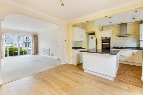 12 Ansteys Close, Torquay, TQ1 2QP