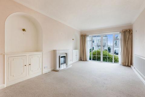 12 Ansteys Close, Torquay, TQ1 2QP