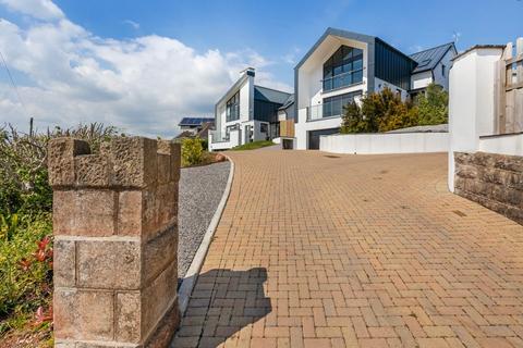 4 bedroom detached house for sale, Fluder Hill, Newton Abbot TQ12