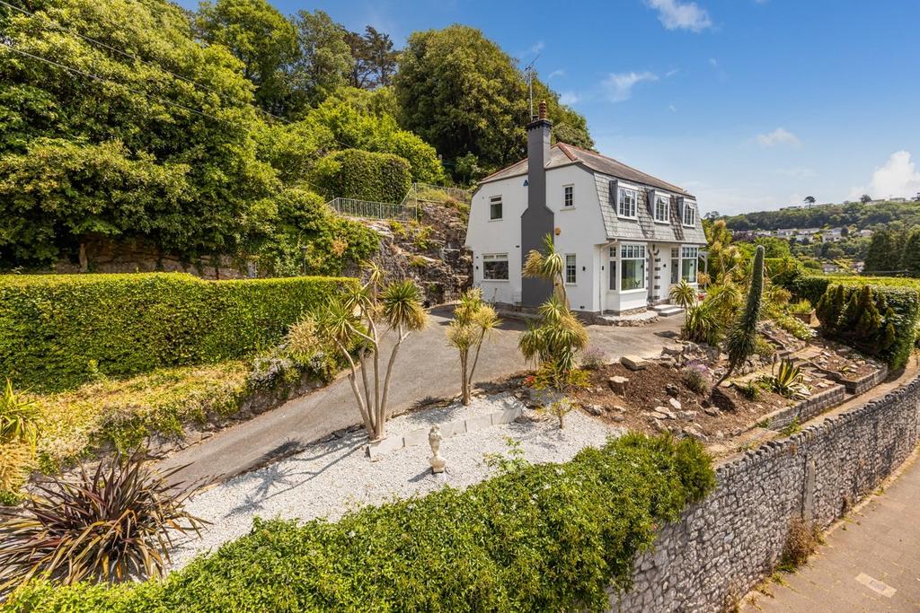36 Ilsham Road, Torquay TQ1 4 bed detached house for sale £825,000