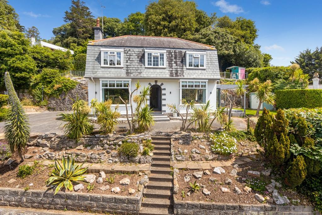 36 Ilsham Road, Torquay TQ1 4 bed detached house £800,000