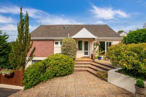 Brookfield Brooklands Lane, Torquay, TQ2 6PH