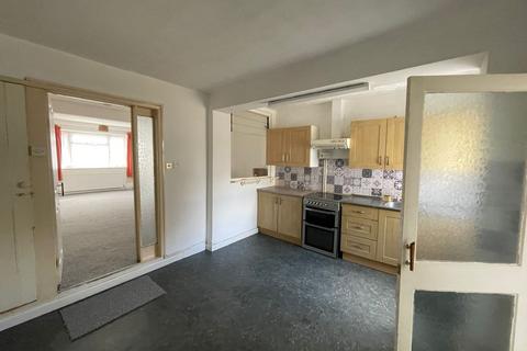 3 bedroom terraced house to rent, Curtis Street, Swindon SN1