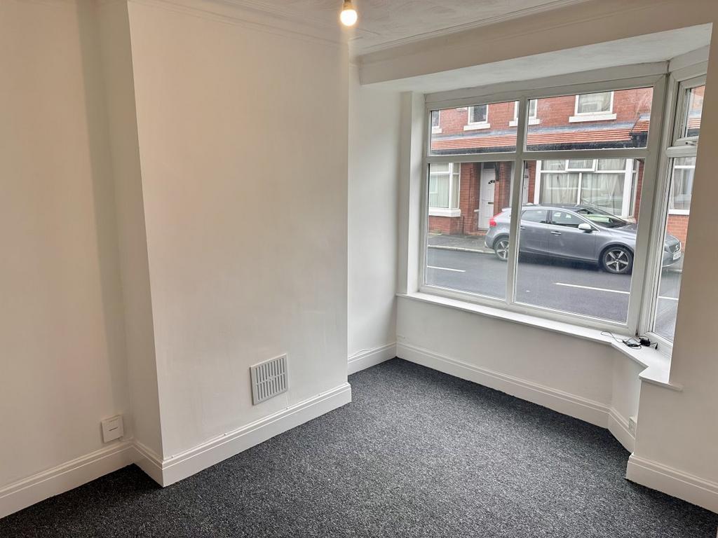 Herschel Street, Moston 3 bed terraced house £1,000 pcm (£231 pw)