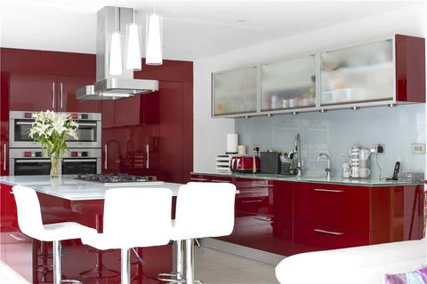 Nellore Bakeham Lane, Englefield Green, Egham, TW20 9TU