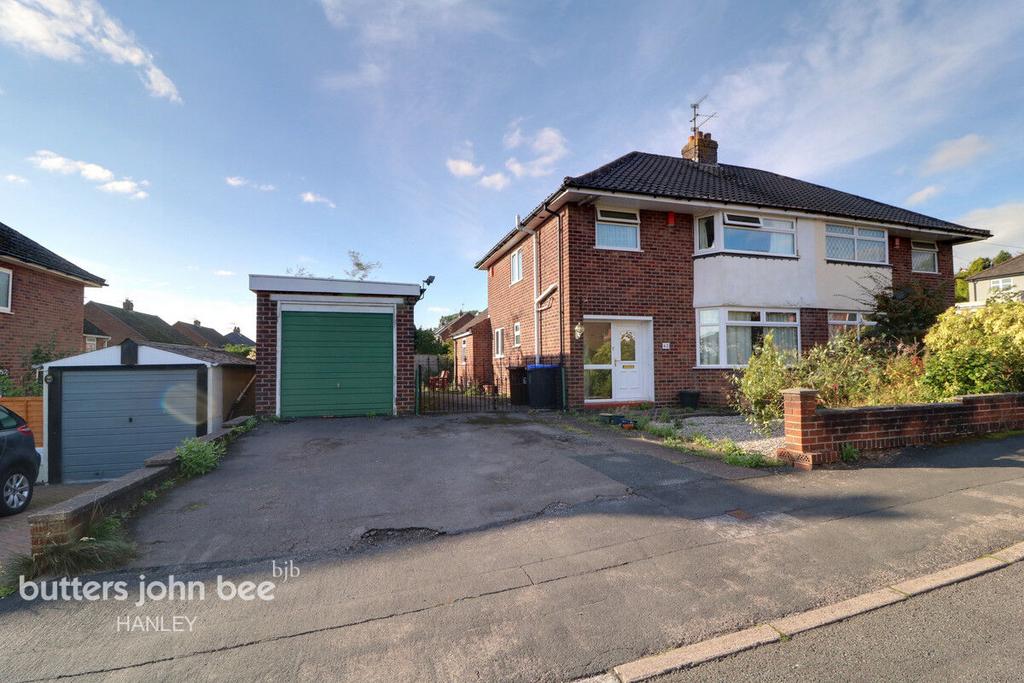 Uplands Avenue, StokeOnTrent ST9 0LE 3 bed semidetached house for
