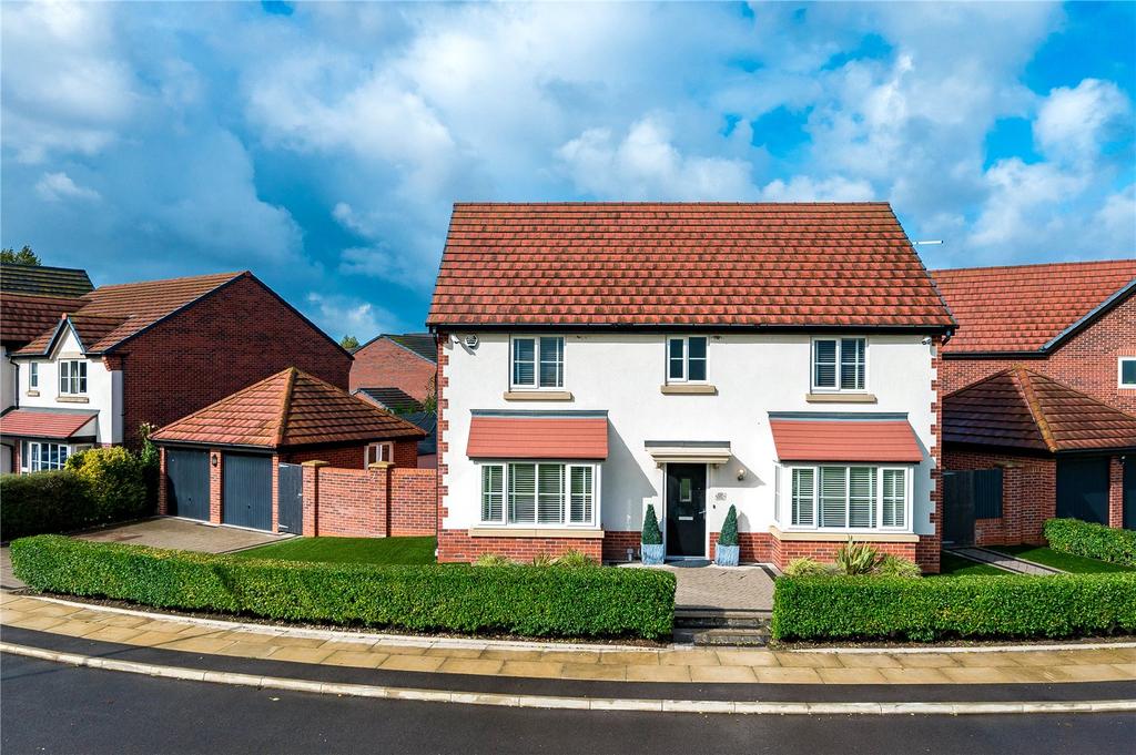 Callan Crescent, Formby, Merseyside, L37 4 bed detached house for sale