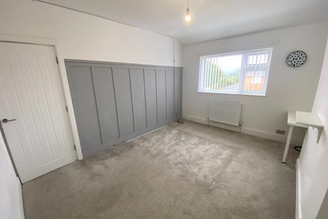 7 Cae Coch, Cefn Mawr, Wrexham, LL14 3DL
