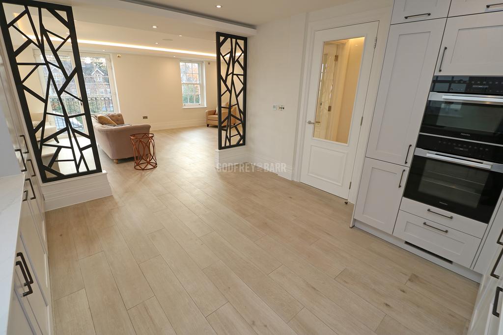 Radlett WD7 2 bed apartment to rent £4,500 pcm (£1,038 pw)