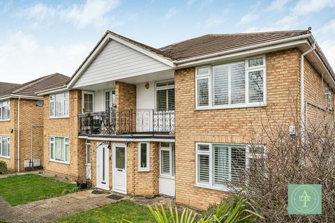2 bedroom maisonette for sale, Bramley Road, Oakwood, London, N14