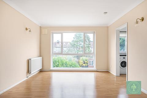 2 bedroom maisonette for sale, Bramley Road, Oakwood, London, N14