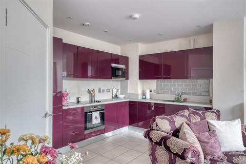 2 bedroom ground floor flat for sale - Chamberlain House, Armstrong Drive, Worcester, WR1 2GB