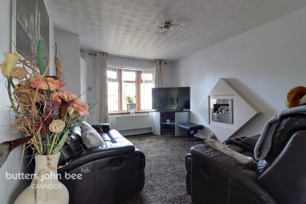 Brook House Lane, Featherstone 2 bed semidetached house for sale £