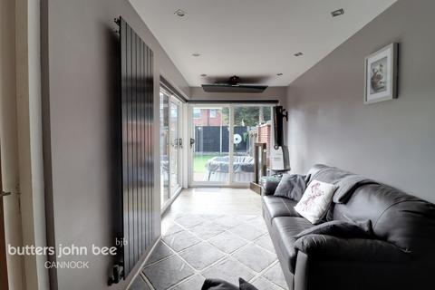 2 bedroom semi-detached house for sale, Brook House Lane, Featherstone