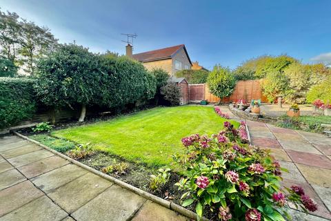 5 bedroom detached house for sale, Wetherby, Glenfield Avenue, LS22