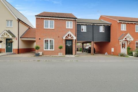 24 Sandy Crescent, Great Wakering, Southend-on-sea, SS3 0FN