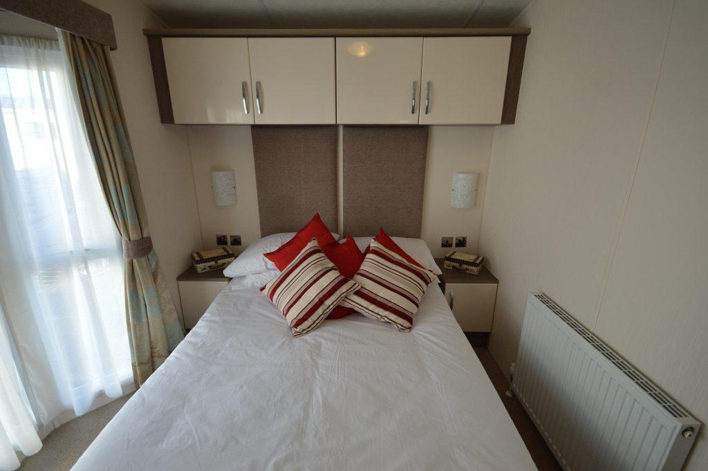 Solent Breezes - Delta -Superior  For Sale