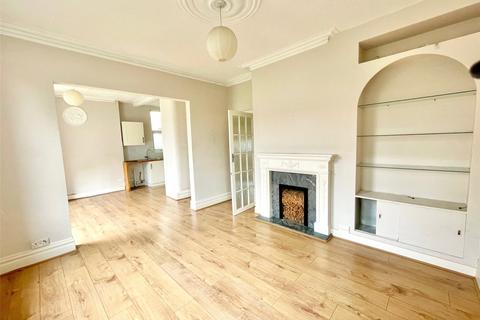 2 bedroom apartment for sale, Electric Avenue, Westcliff-on-Sea, Essex, SS0