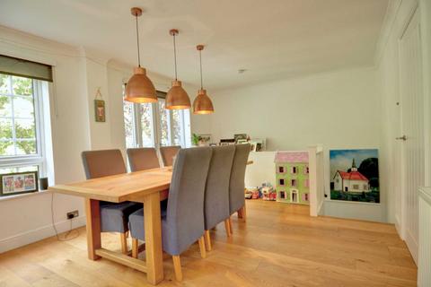 55 Valley Road, Henley-on-thames, RG9 1RL
