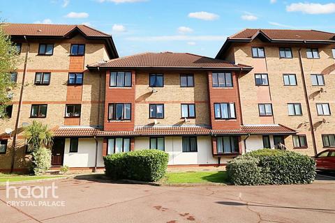 1 bedroom flat for sale, Orchard Grove, London