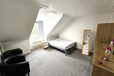 1 bedroom in a house share to rent, Roslin Terrace, City Centre, Aberdeen, AB24