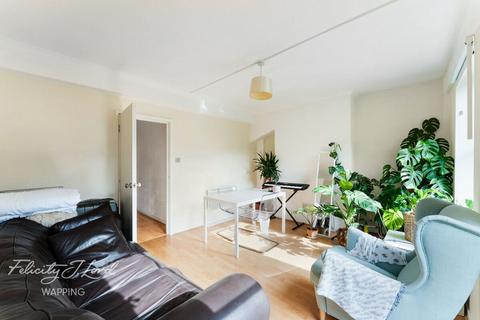 2 bedroom flat for sale, Riverside Mansions, Milk Yard, London, E1W