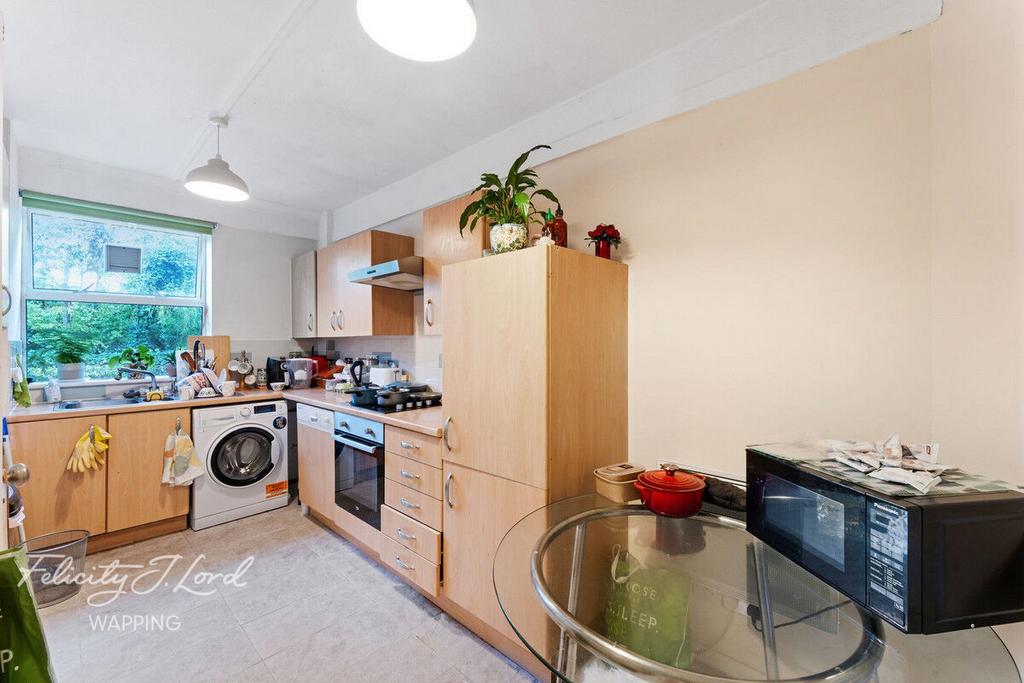 Riverside Mansions, Milk Yard, Wapping, E1W 2 bed flat for sale £550,000