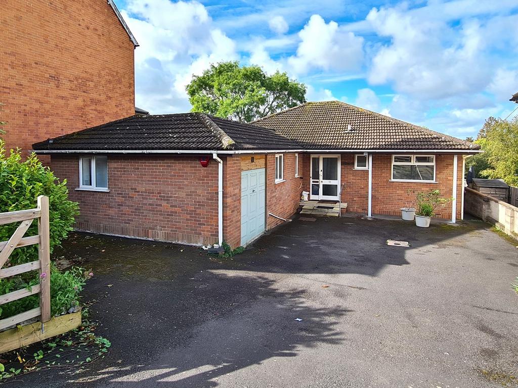 Wells Road, Glastonbury, Glastonbury... 3 bed detached bungalow £450,000
