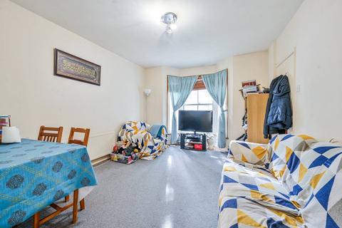 2 bedroom end of terrace house for sale, Arrow Road, Bow, London, E3