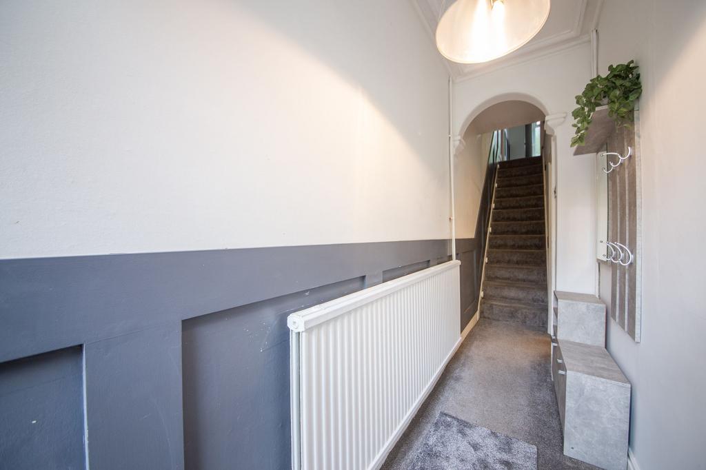 Southworth Road, NewtonLeWillows, WA12 2 bed terraced house £800 pcm (£185 pw)