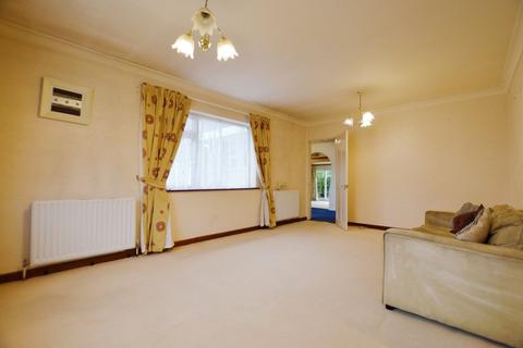 4 Amberley Close, Send, Woking, GU23 7BX