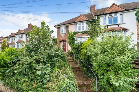 21 Stuart Avenue, Bromley, BR2 7JX