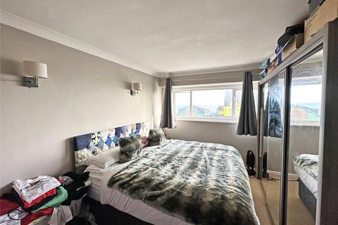 3 bedroom maisonette for sale, Marine Drive, Barton on Sea, New Milton, Hampshire, BH25