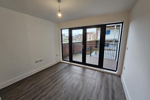 1 bedroom apartment to rent, One bed with balcony in Baltic Triangle
